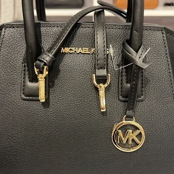 MICHAEL KORS
Avril Small Leather Top-Zip Satchel
COLOR: Black
NWT - Picture 4 of 16